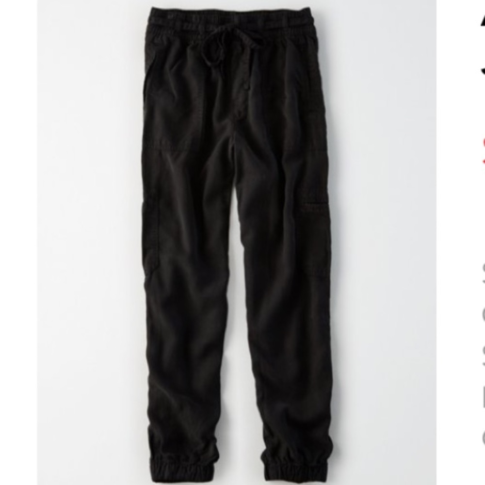 AE high-waisted cargo jogger pant